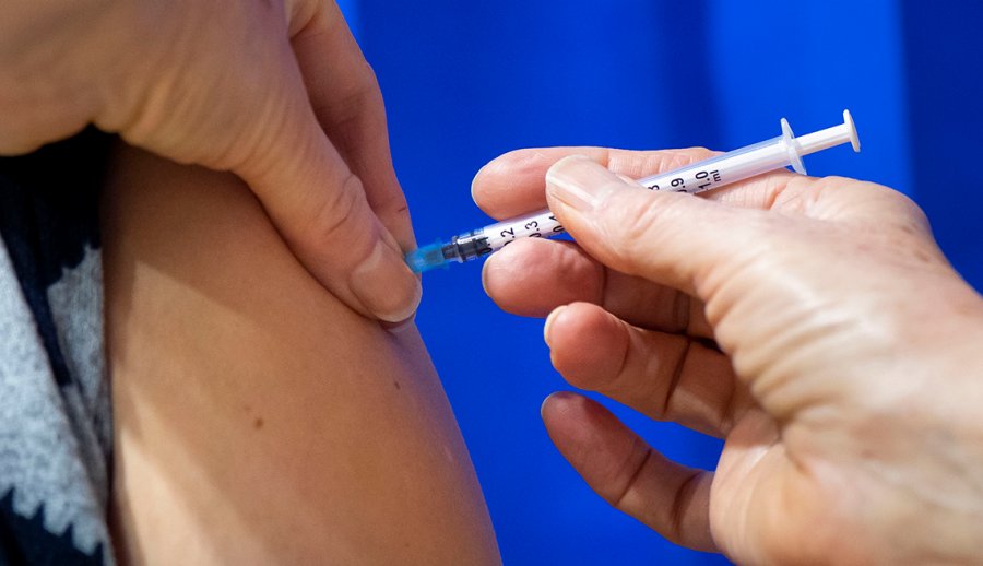 Mitos Tentang Vaksin Virus Corona